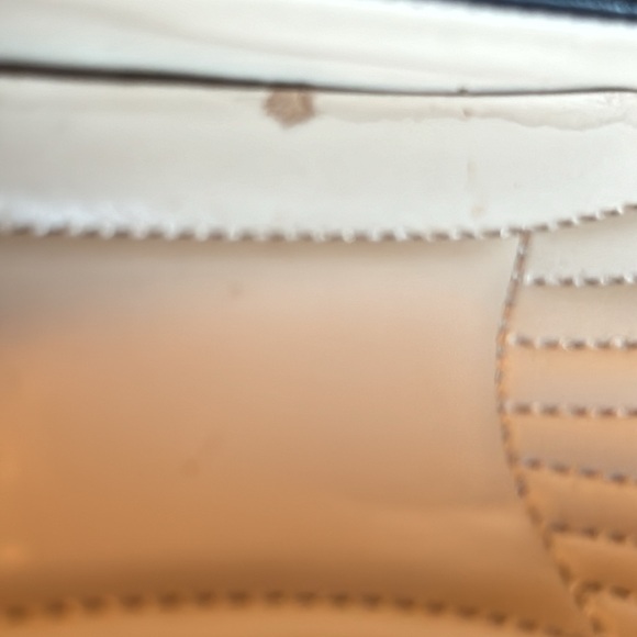 Easy Spirit Navy Leather Rounded Toe Pumps. 1.75” Heel. Size 8 - Picture 10 of 10